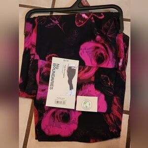 Hi Rise Rose Butterfly Ankle length Legging size S/M